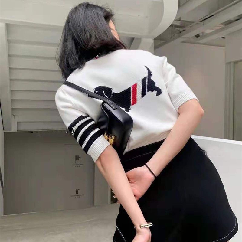 Áo Thun Lụa Jacquard Dệt Kim Bốn Tay Ngắn Eo Nhỏ Nhắn Thời Trang Mùa Hè 2022 HOA3