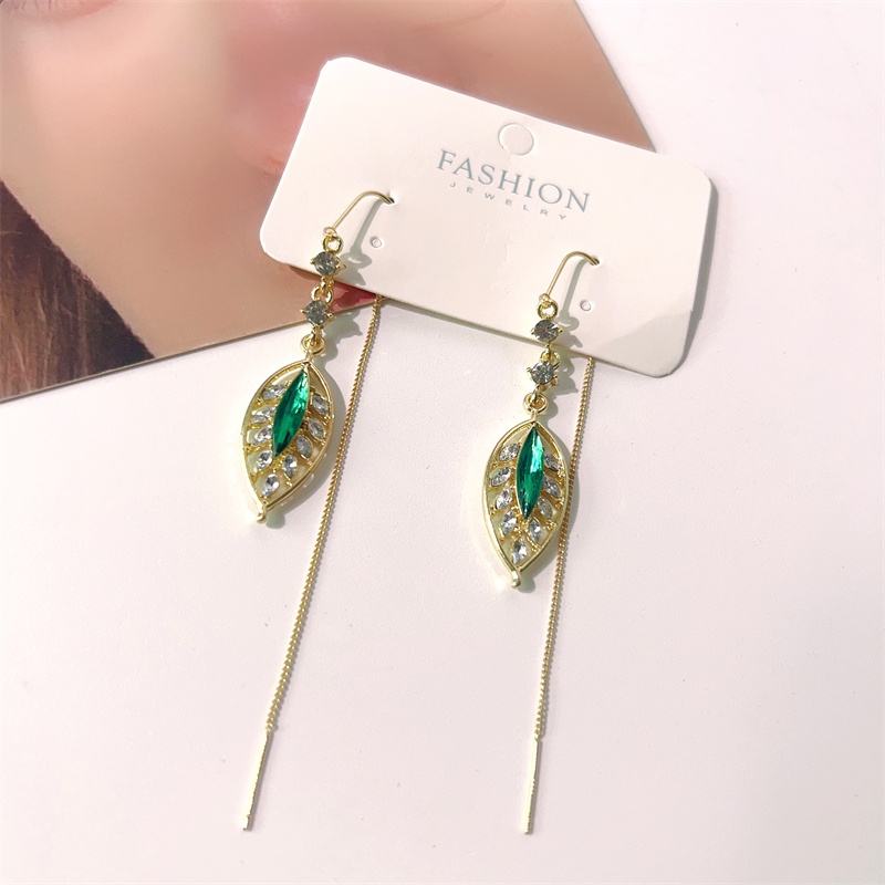 Khuyên Tai Hình Lá Đính Đá zircon Xanh Lá Sang Trọng Thời Trang Cao Cấp Dễ Phối Đồ Cho Nữ