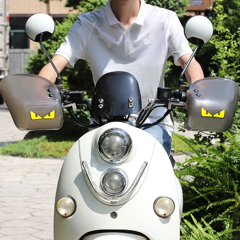 Xe điện handguard xe máy handguard kính chắn gió găng tay bảo hộ phong cách mới xe điện handguard xe máy tay lái xe máy lạnh-proof kính chắn gió ba-di