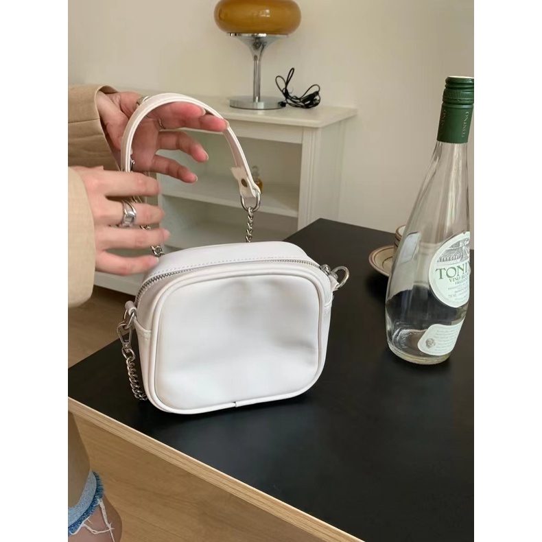 Túi Đeo Chéo Hình Vuông Cỡ Nhỏ Phối Dây Đeo Sợi Xích Thời Trang Hàn Quốc Mới