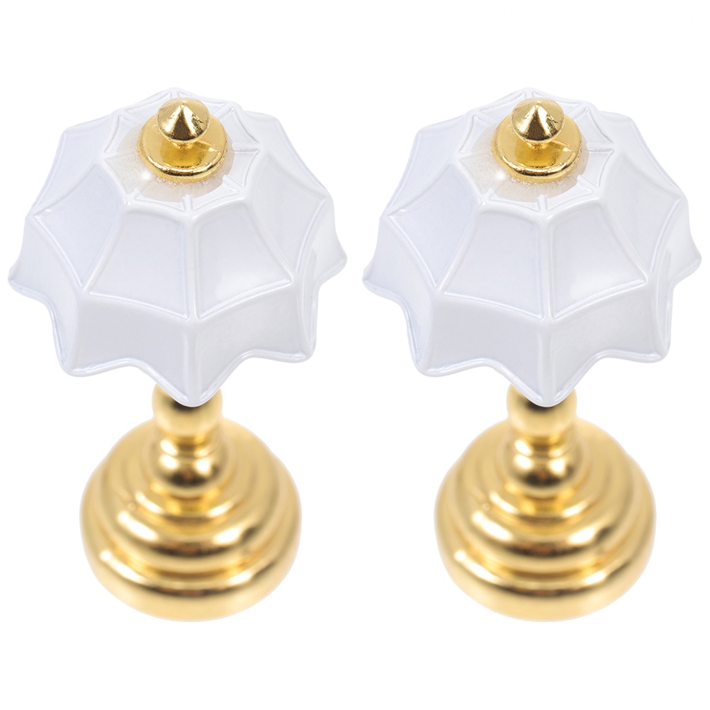 Set 2 Đèn Bàn Mini Bằng Kim Loại Dùng Để Trang Trí Nhà Búp Bê