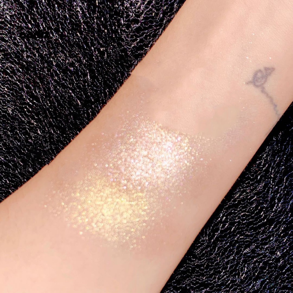 Phấn Bắt Sáng Tông Lì / Lấp Lánh Trang Điểm Sáng Da