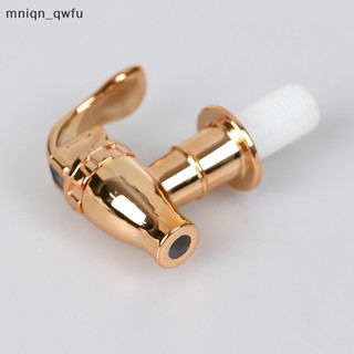 1 chiếc bình đựng rượu thủy tinh bình đựng nước Bình Đựng Nước Bình đựng nước