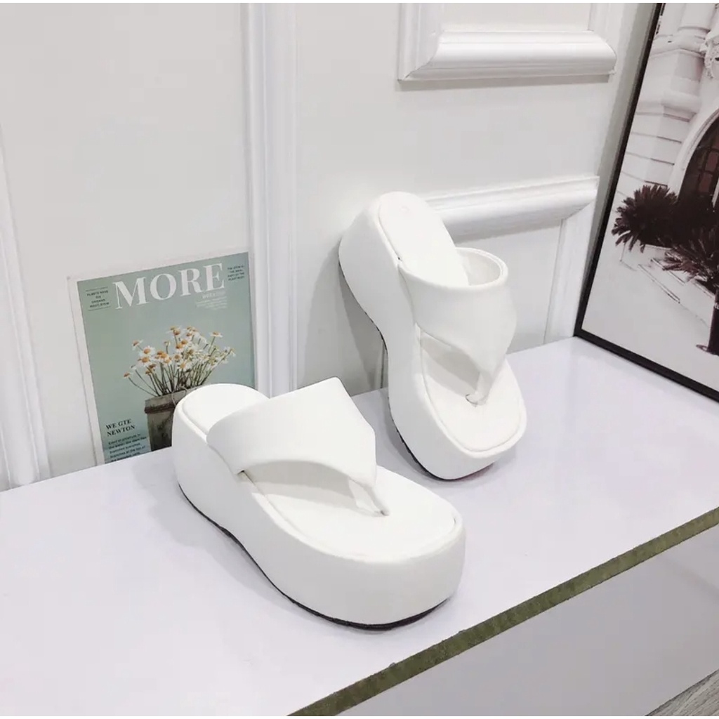 Dép nữ xuồng quai kẹp cao 7cm