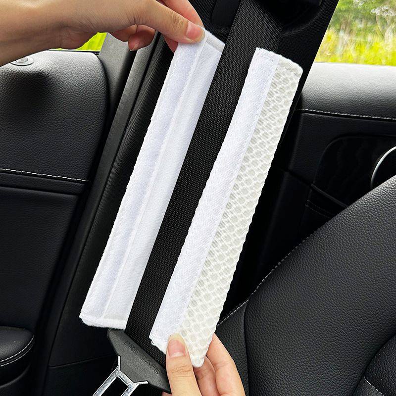 Car Safety Belt Shoulder Pad Cover Cute Small Coal Ball Net Red Creative Safety Belt Anti-Strangulation Car Interior Supplies Decoration Collection U8Dd