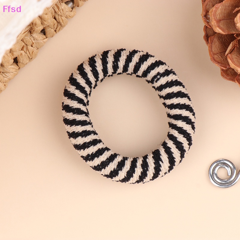 {Ffsd} Set 5 Dây Buộc Tóc Cao Su Co Giãn Không Đường May Màu Trắng Đen Thời Trang Vintage Bán Chạy Dành Cho Bạn Nữ