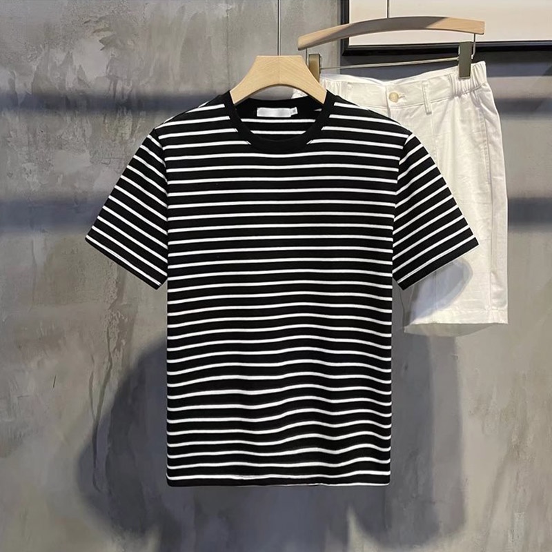Áo Thun Tay Ngắn Họa Tiết Sọc Ngang Trắng Đen Phong Cách Hàn Quốc Cho Nam