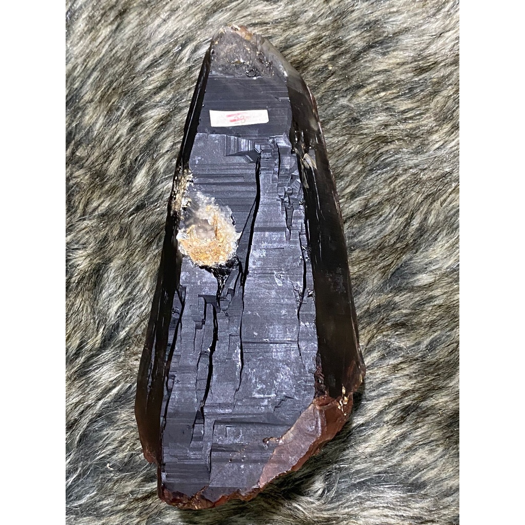 Đá thạch anh khói đen phớt tím tự nhiên đá thật 100% vừa lấy lên từ lòng đất kt  15x 6.3x5.2cm nặng 570g