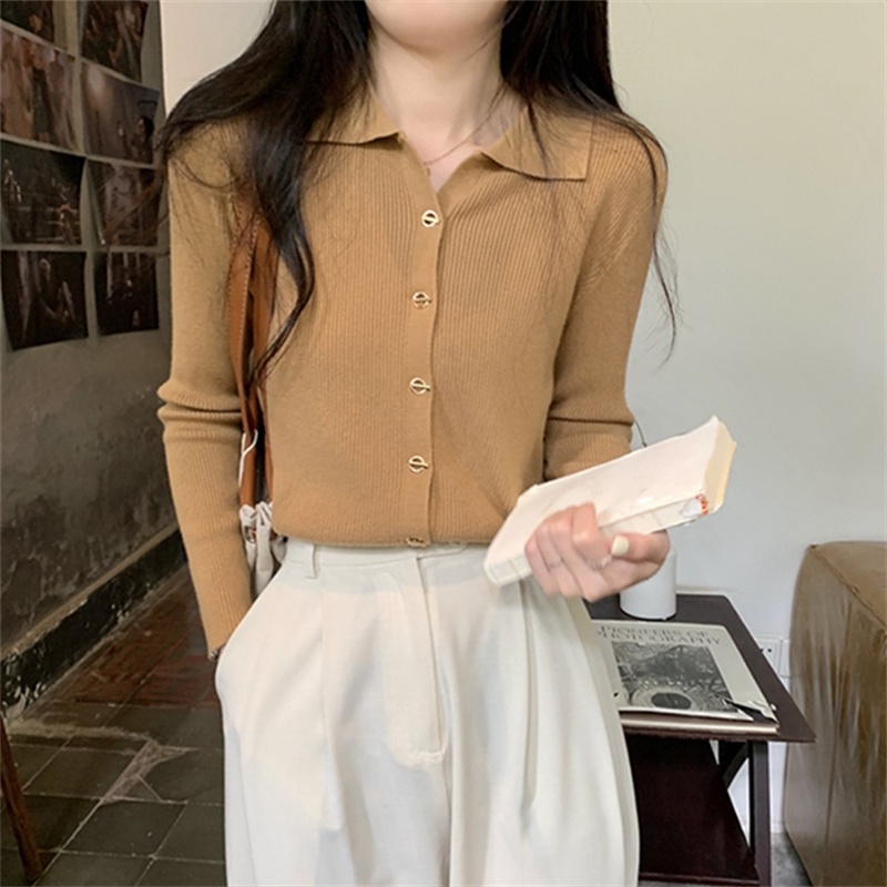 Thiết kế nút áo len cổ bẻ polo phong cách nhẹ nhàng mùa xuân dệt kim cardigan phía dưới