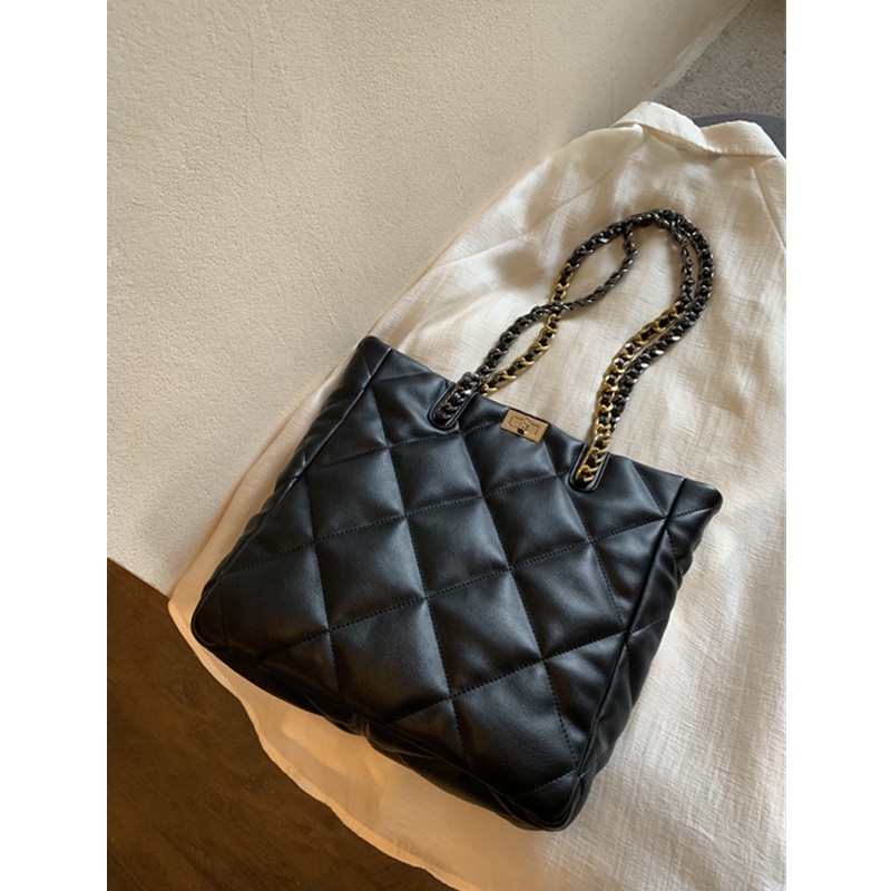 Túi Tote Đeo Vai Cỡ Lớn Phối Dây Xích Thời Trang Thu Đông Cho Nữ