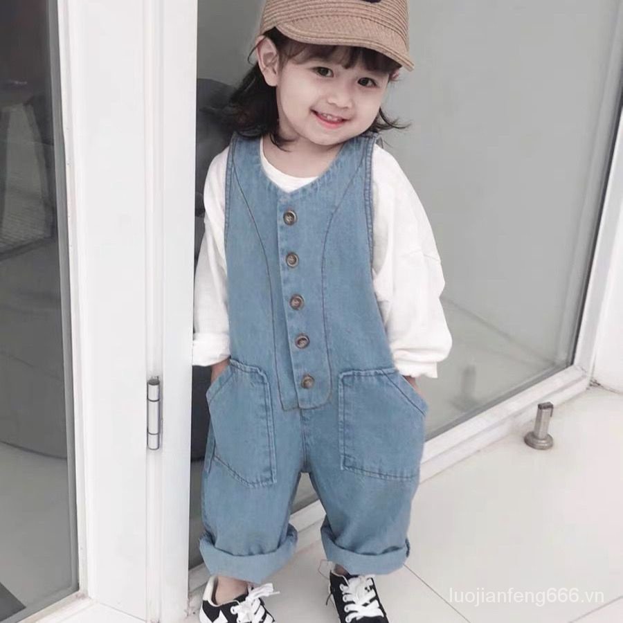 {New} cute concave style Korean customized boys' and girls' washed denim jumpsuit children's western style large crotch straps XQIZ