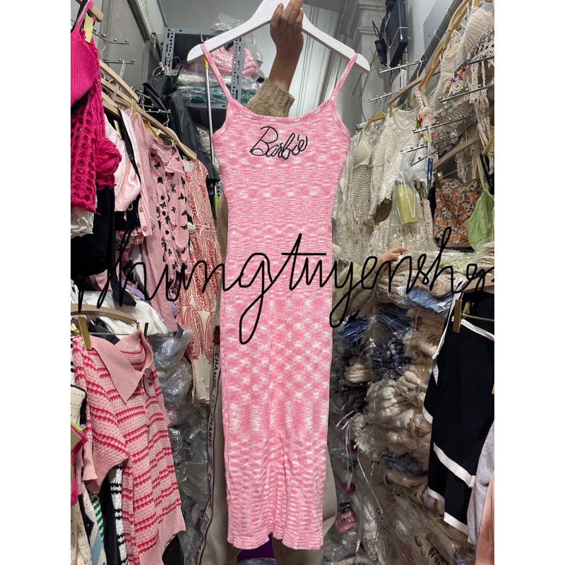 Đầm váy len body màu loang hồng pastel thêu Barbie