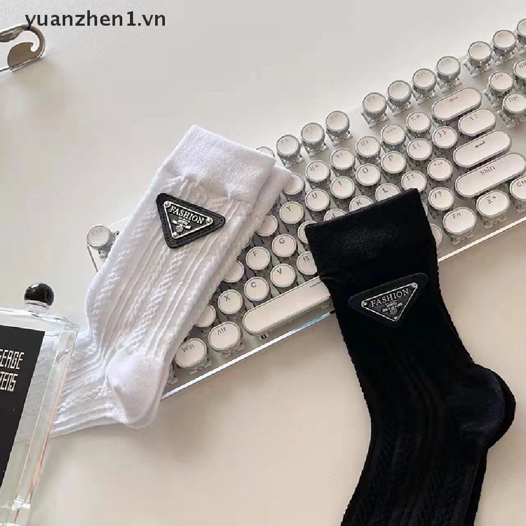 1 Đôi Tất Giữ Ấm Thêu Chữ Thời Trang