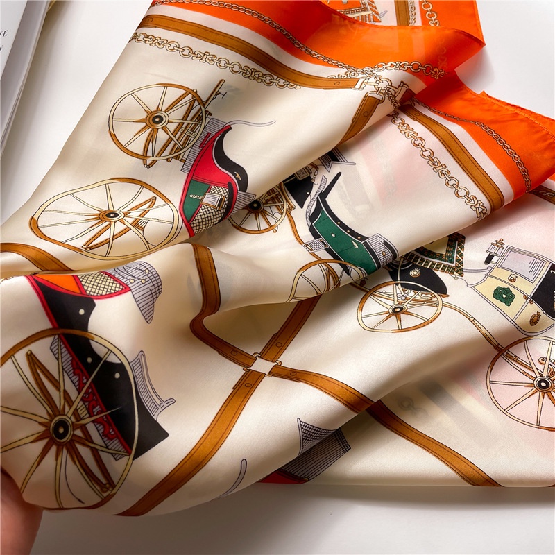 Khăn Choàng Lụa Mỏng Hình Vuông Thời Trang Xuân Hè Hàng Mới Dành Cho Bạn Nữ Mặc Khi Đi Du Lịch