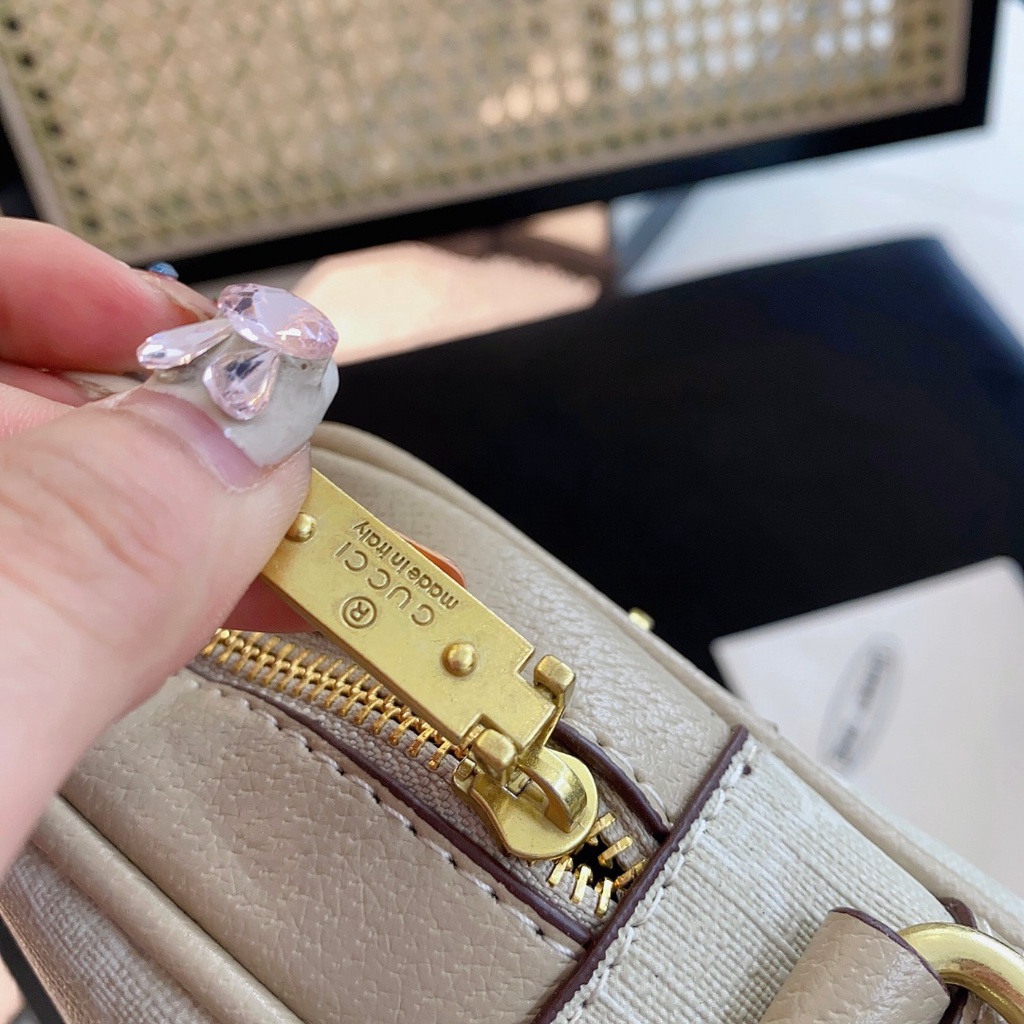 Túi Đeo Chéo Một Bên Vai Đựng Máy Ảnh GG 2023 Phong Cách Retro