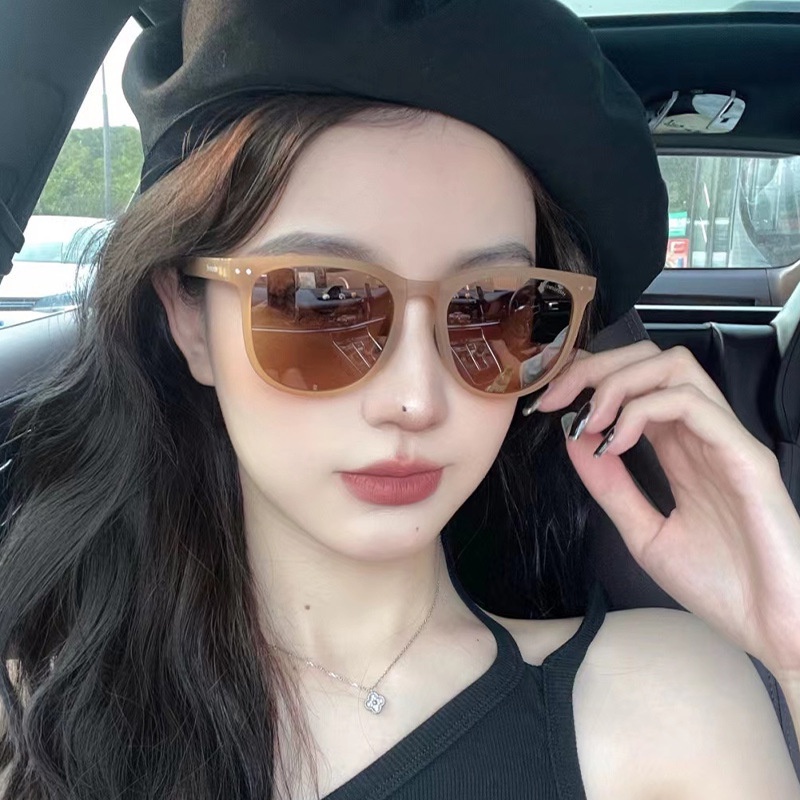 Kính Mát Gọng Vuông Gấp Gọn Thời Trang Mới Cho Nam Nữ