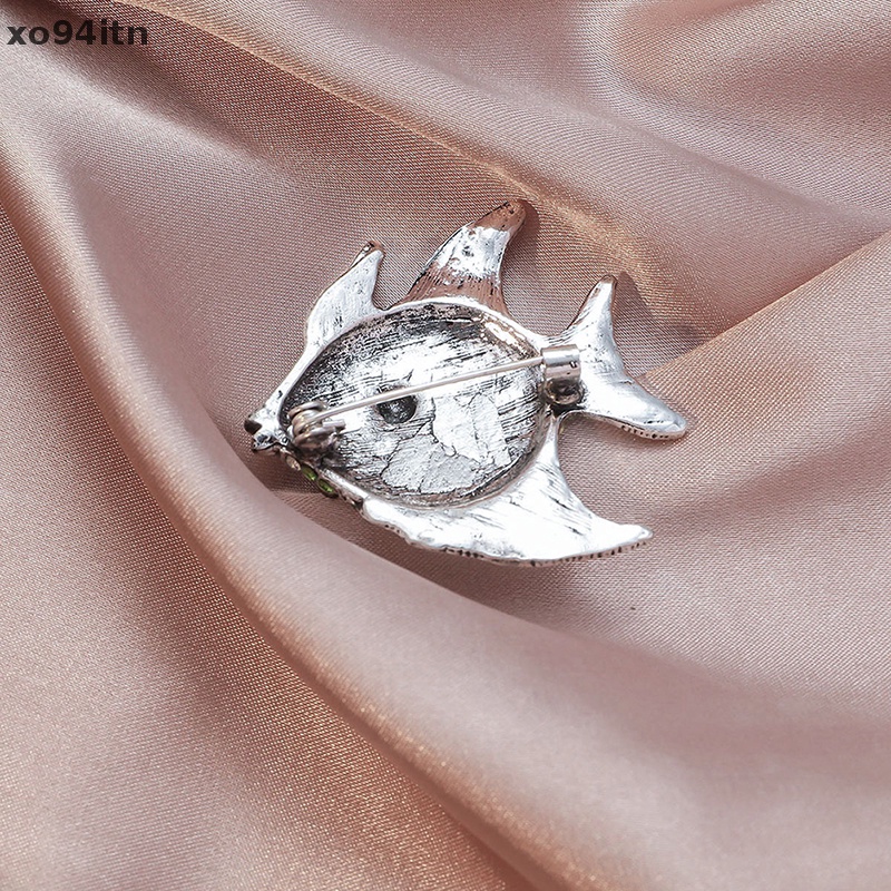 Trâm Cài Áo Hình Cá Nhiệt Đới Đính Đá Thời Trang