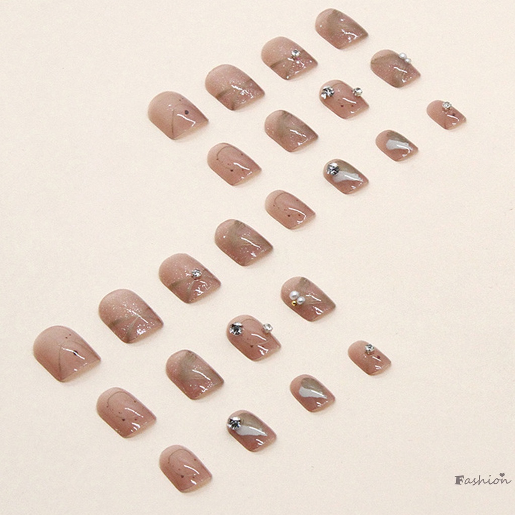 Móng Tay Giả Ngắn Hình Tròn Hiệu Ứng Champane Lâu Trôi Với Chế Độ Dày