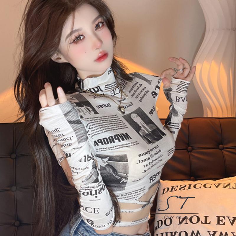 Áo Thun Crop Top Ôm Dáng Tay Ngắn Cổ Cao In Họa Tiết Tờ Báo Và Băng Cánh Tay Áo CY03 Cho Nữ