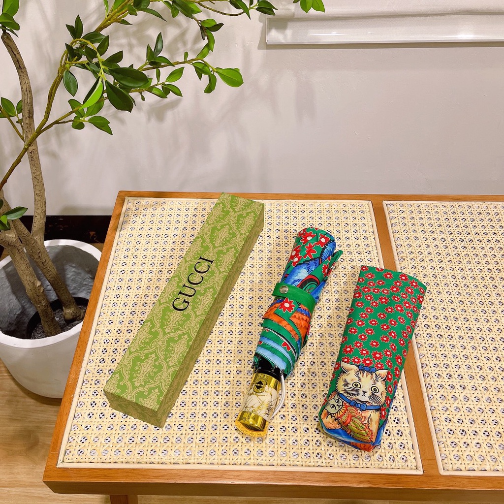 Gucci Dù Gấp Tự Động Chống Tia UV Thiết Kế Nhỏ Gọn Tiện Dụng