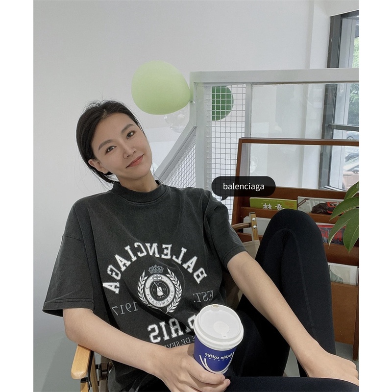 Áo Thun Ngắn Tay Dáng Rộng In Hình Vương Miện Thời Trang Chất Lượng Cao