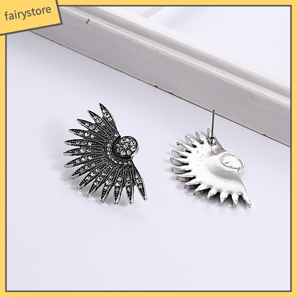 Bông Tai Hình Cánh Vỏ Sò Đính Đá Sang Trọng