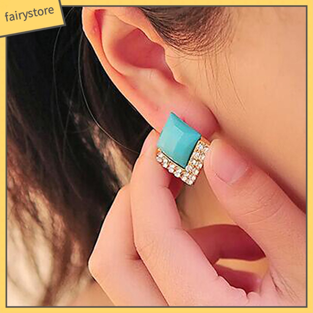 1 Đôi Bông Tai Hình Vuông Lấp Lánh Duyên Dáng Dành Cho Nam Và Nữ