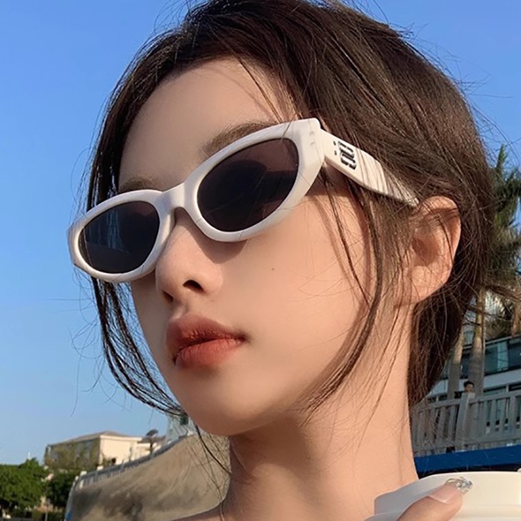 Kính Mát Chống Tia UV400 Nhiều Màu Sắc