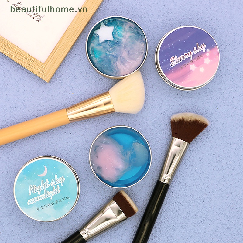 Miếng Silicone Vệ Sinh Cọ Trang Điểm Hình Mặt Trăng