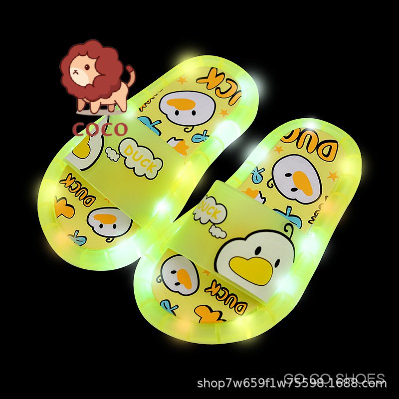 Dép Sandal Dạ Quang In Họa Tiết Hoạt Hình Dễ Thương Thời Trang Mùa Hè Cho Bé Trai / Gái