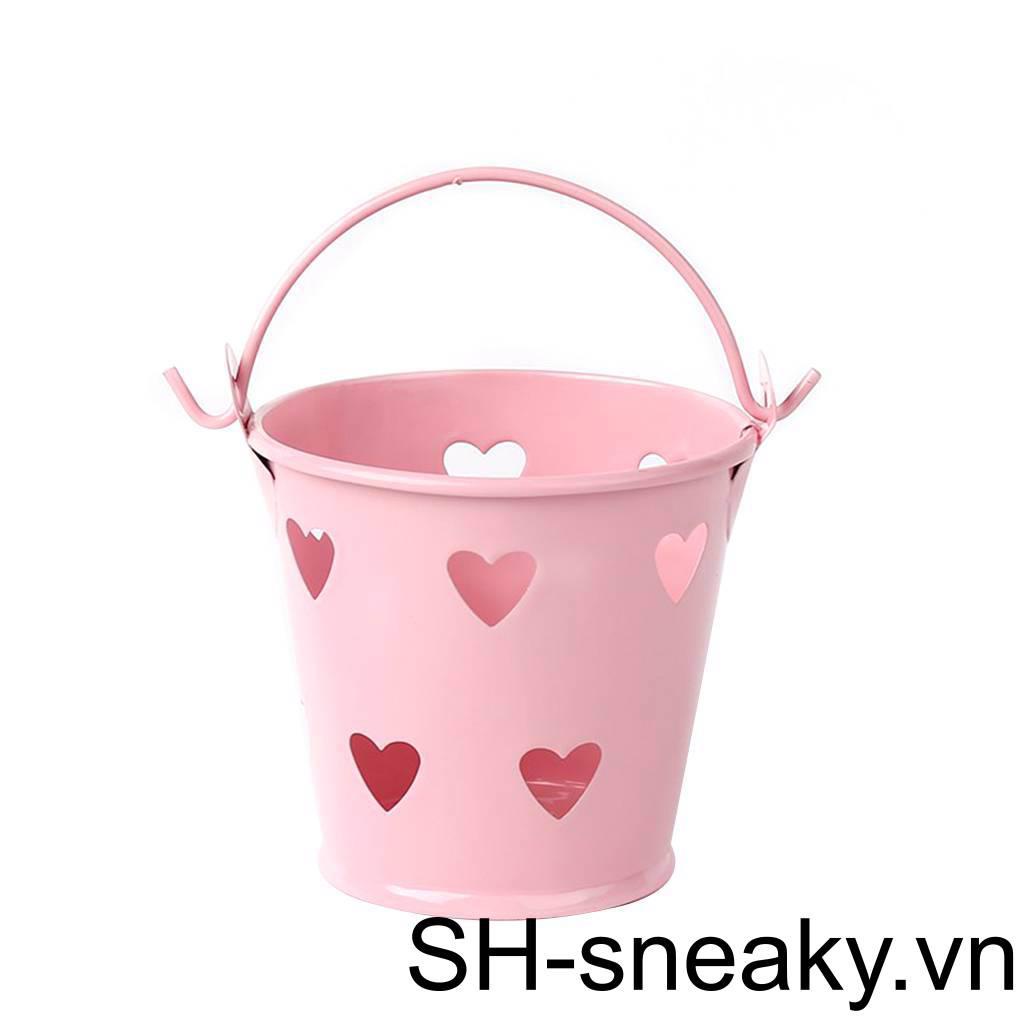 Giá Đỡ Bút Bằng Sắt Màu Trơn Họa Tiết Trái Tim Rỗng Sắp Xếp Gọn Gà