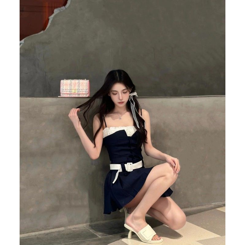 Váy Hai Dây Xếp Ly Hẹp Eo Hẹp Ghép Màu Sắc Tương Phản Phong Cách Phương Tây Thời Trang Cho Nữ