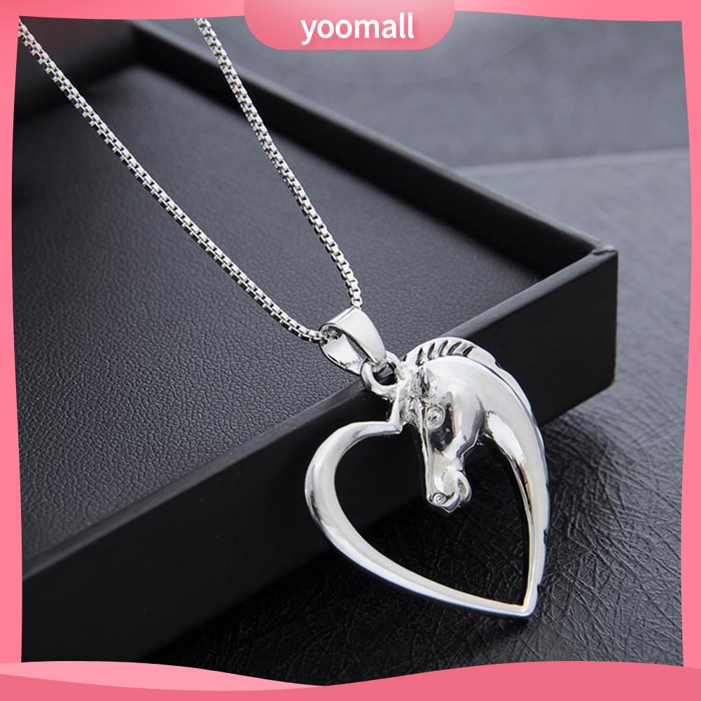 Vòng cổ Mặt Hình Đầu Ngựa Trái Tim Rỗng Thời Trang Cho Nữ