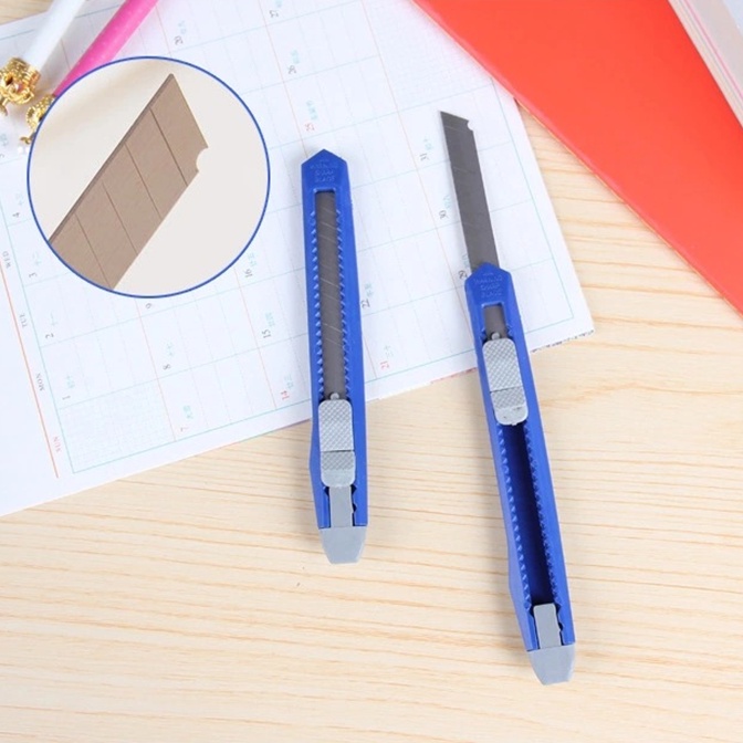 Sỉ 10 Dao rọc giấy lưỡi inox có thể thay đổi lưỡi sử dụng được nhiều lần, nhỏ gọn chắc chắn cán nhựa tốt