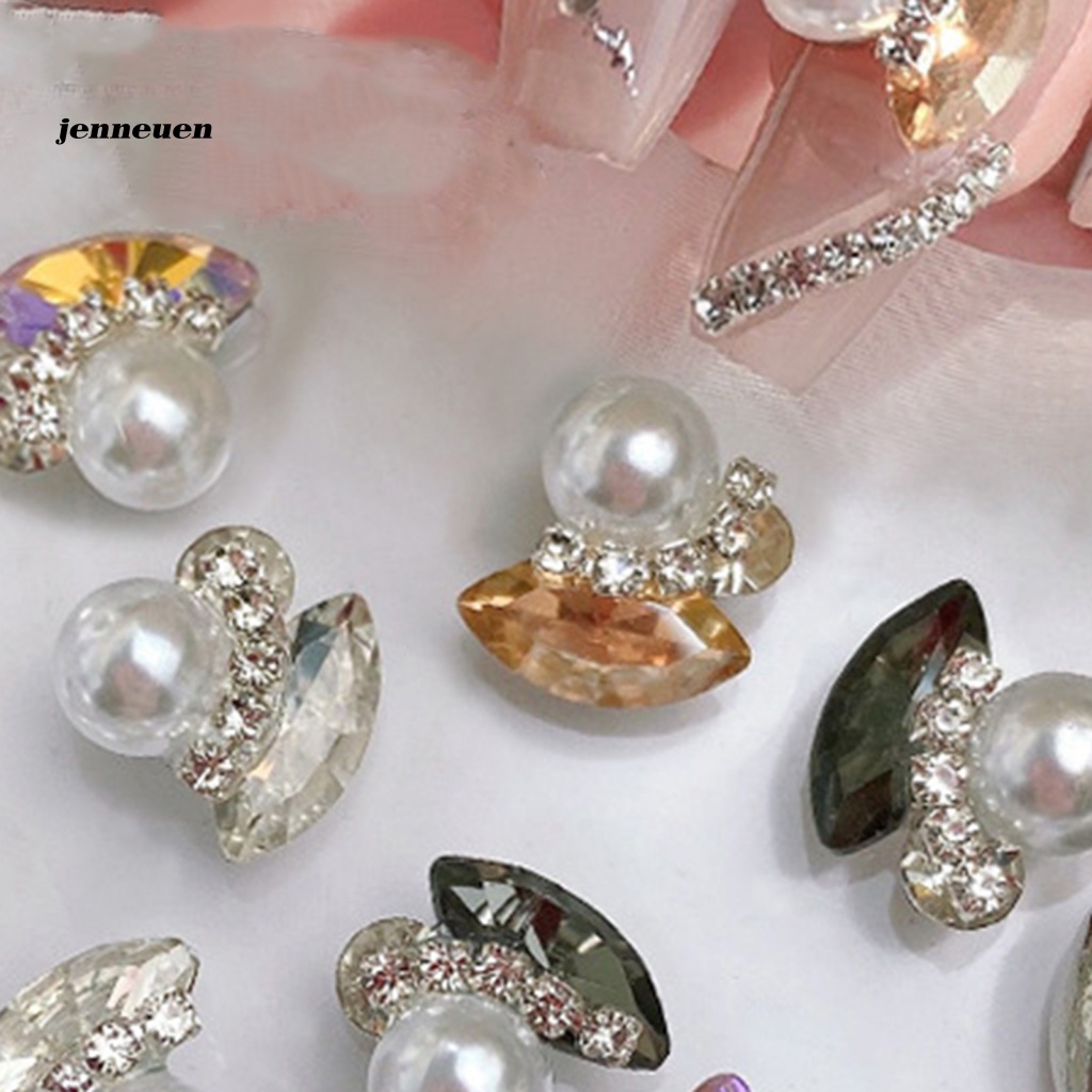 Bộ 5 Viên Pha Lê 3D Không Phai Màu Trang Trí Móng Tay Thời Trang Cho Nữ