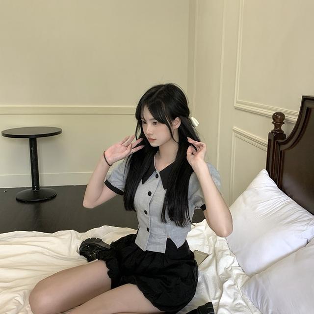 Set Áo Sơ Mi Tay Phồng Màu Tương Phản + Chân Váy Lưới Thời Trang Dành Cho Nữ