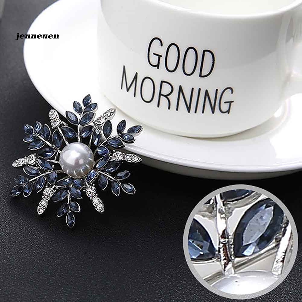 Ghim Cài Áo Hình Bông Tuyết Đính Ngọc Trai Nhân Tạo Thời Trang