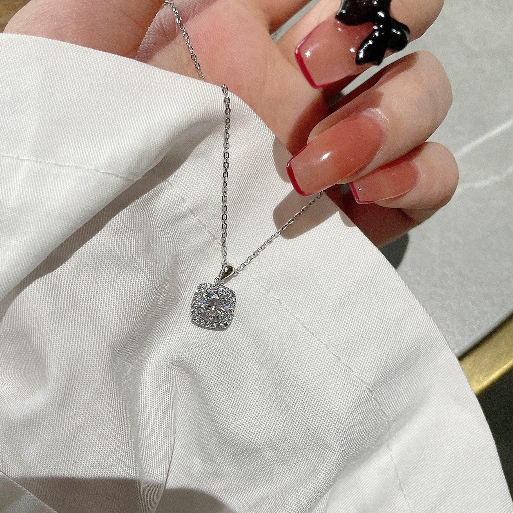 Dây Chuyền Mặt Vuông Đính Đá Phong Cách Hàn Quốc Sang Trọng