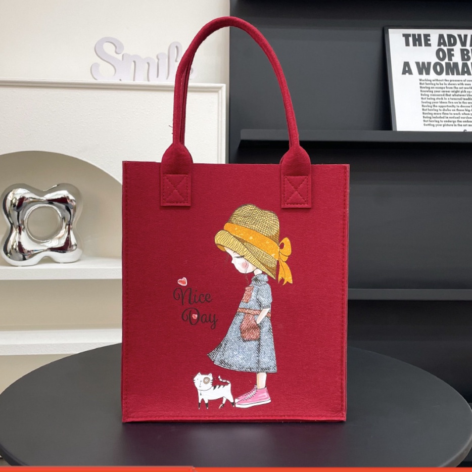 Túi xách - Túi Tote Vải Nỉ Kích Thước 30x26x10 Họa Tiết Gấu Dâu Lotso Hoạt Hình, Dùng Đi Học, Du Lịch