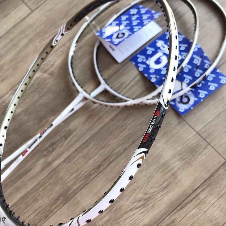 Vợt cầu lông Apacs Edge Saber 10 White Chính Hãng