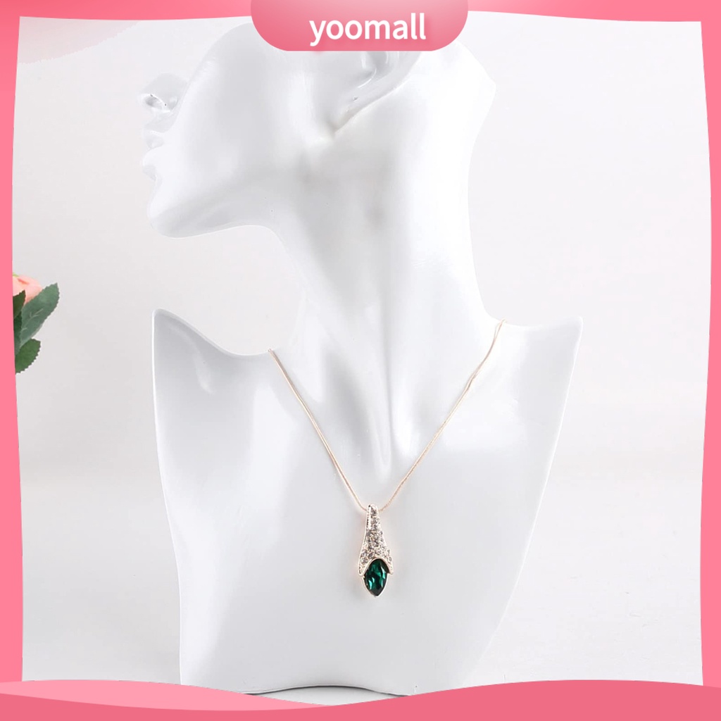 Ma Nơ Canh Trưng Bày Trang Sức Vòng cổ Khuyên Tai