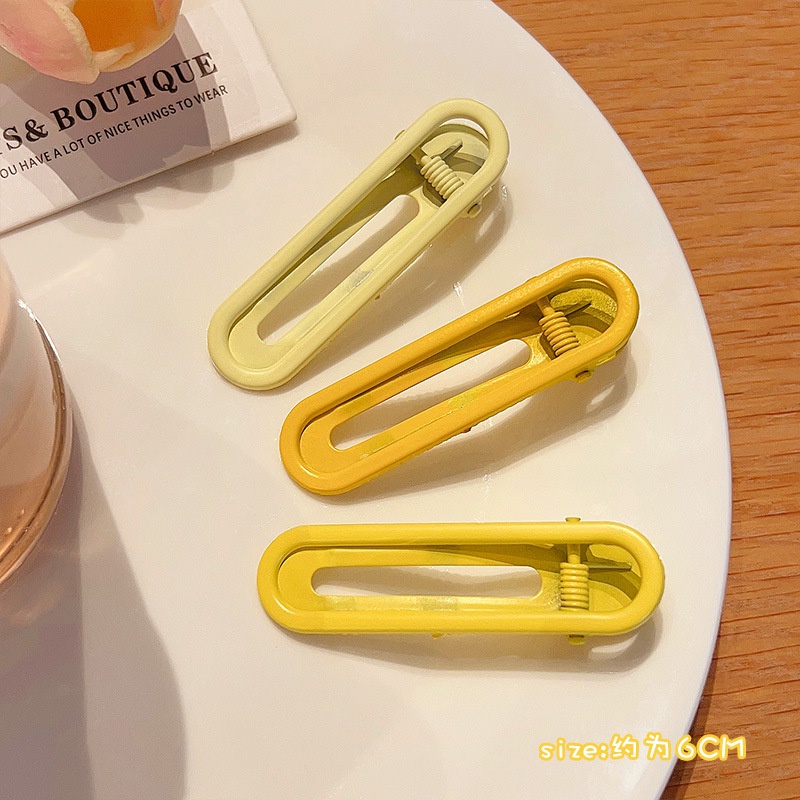 Kẹp Tóc Mỏ Vịt Hình Ngôi Sao / Bông Hoa Màu Vàng Dễ Thương Dùng Dự Tiệc Đơn Giản Dành Cho Bé Gái