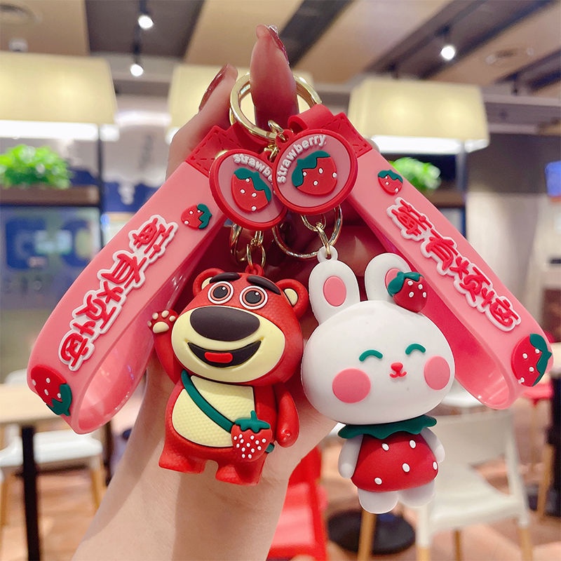 Móc Khóa Hình Gấu Dâu Tây Dễ Thương FT5018
