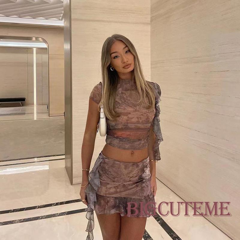 Bộ Áo Croptop Tay Ngắn Phối Lưới 2 Mảnh In Họa Tiết Xinh Xắn Thời Trang Mùa Hè Cho Nữ