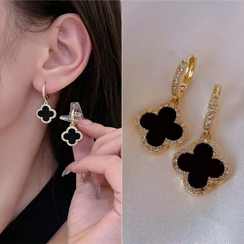 Bông Tai Hình Cỏ Bốn Lá Cao Cấp
