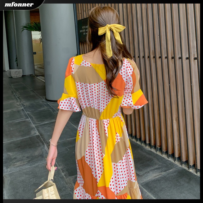 Đầm Voan Dáng Dài Họa Tiết Chấm Bi Thiết Kế Tay Loe Chiết Eo Nữ Tính