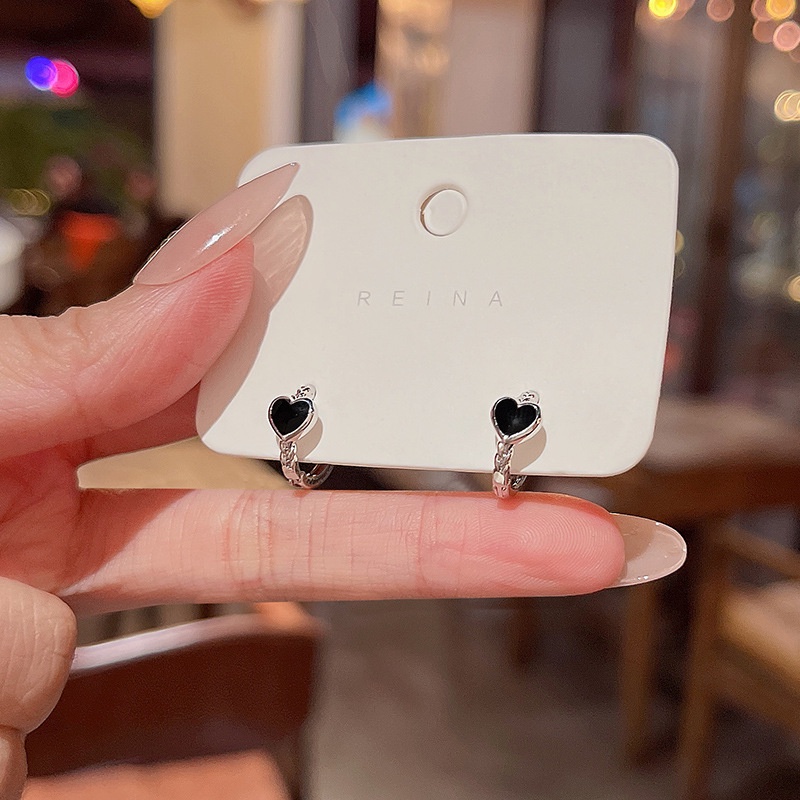 Bông Tai Thép Titan Màu Đen / Bạc Hình Trái Tim Đơn Giản Thanh Lịch Thời Trang Cho Nữ