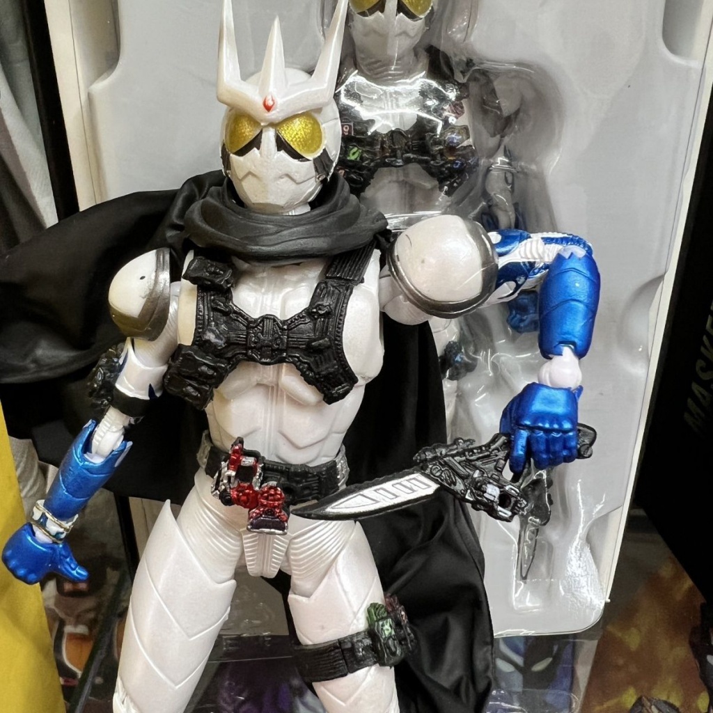 Yzs Tượng Điêu Khắc Xương Thật Mặt Quỷ Trắng Kamen Rider Có Thể Chuyển Động Chất Lượng Cao