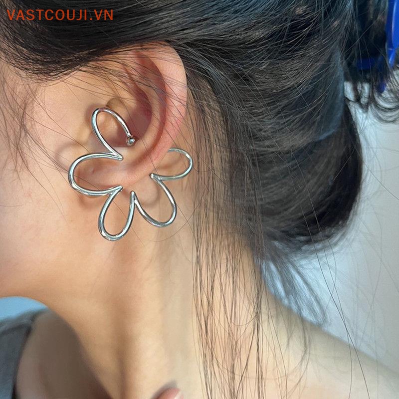 Khuyên Kẹp Vành Tai Không Xỏ Lỗ Hình Hoa Màu Bạc Thời Trang Cho Nữ