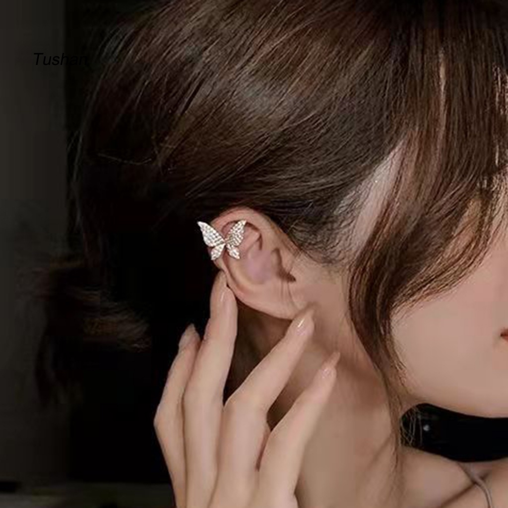 1 Khuyên Vành Tai Hình Bướm Đính Đá Lấp Lánh Thời Trang